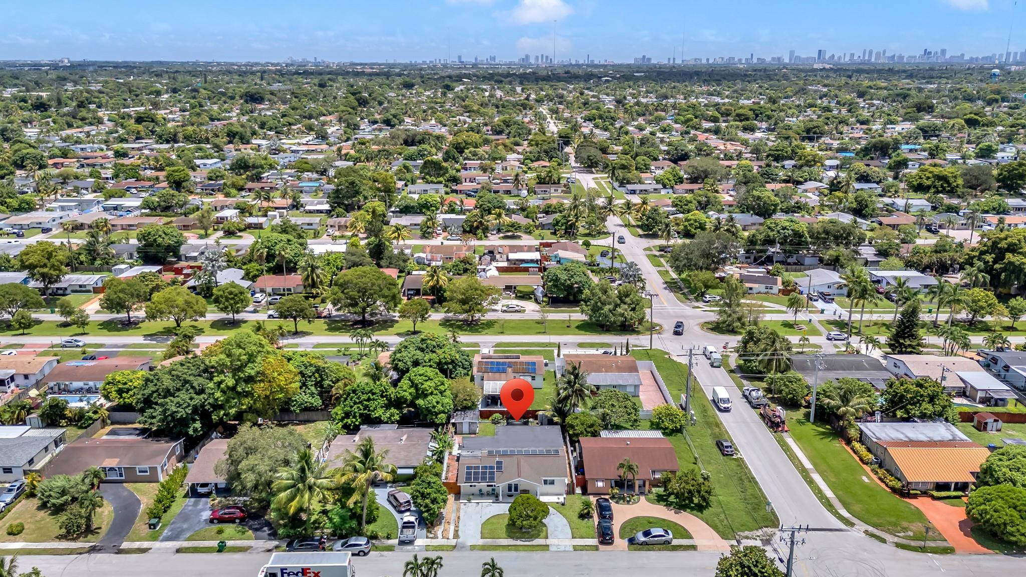 2431 Jamaica Dr