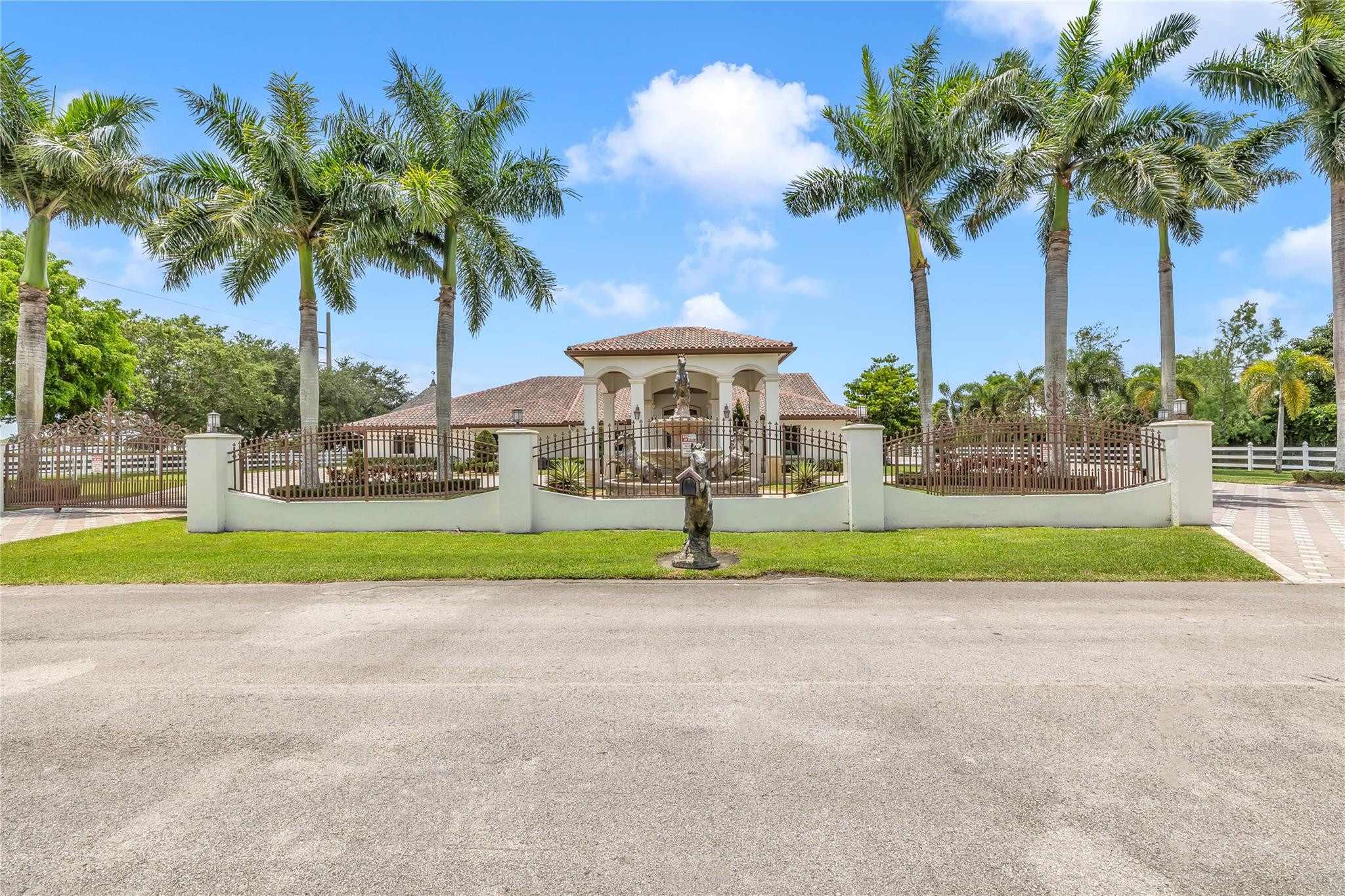 6300 SW 190th Ave