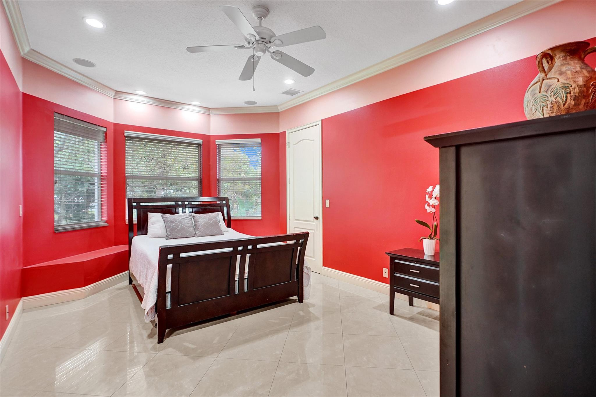 8426 Sawpine Rd