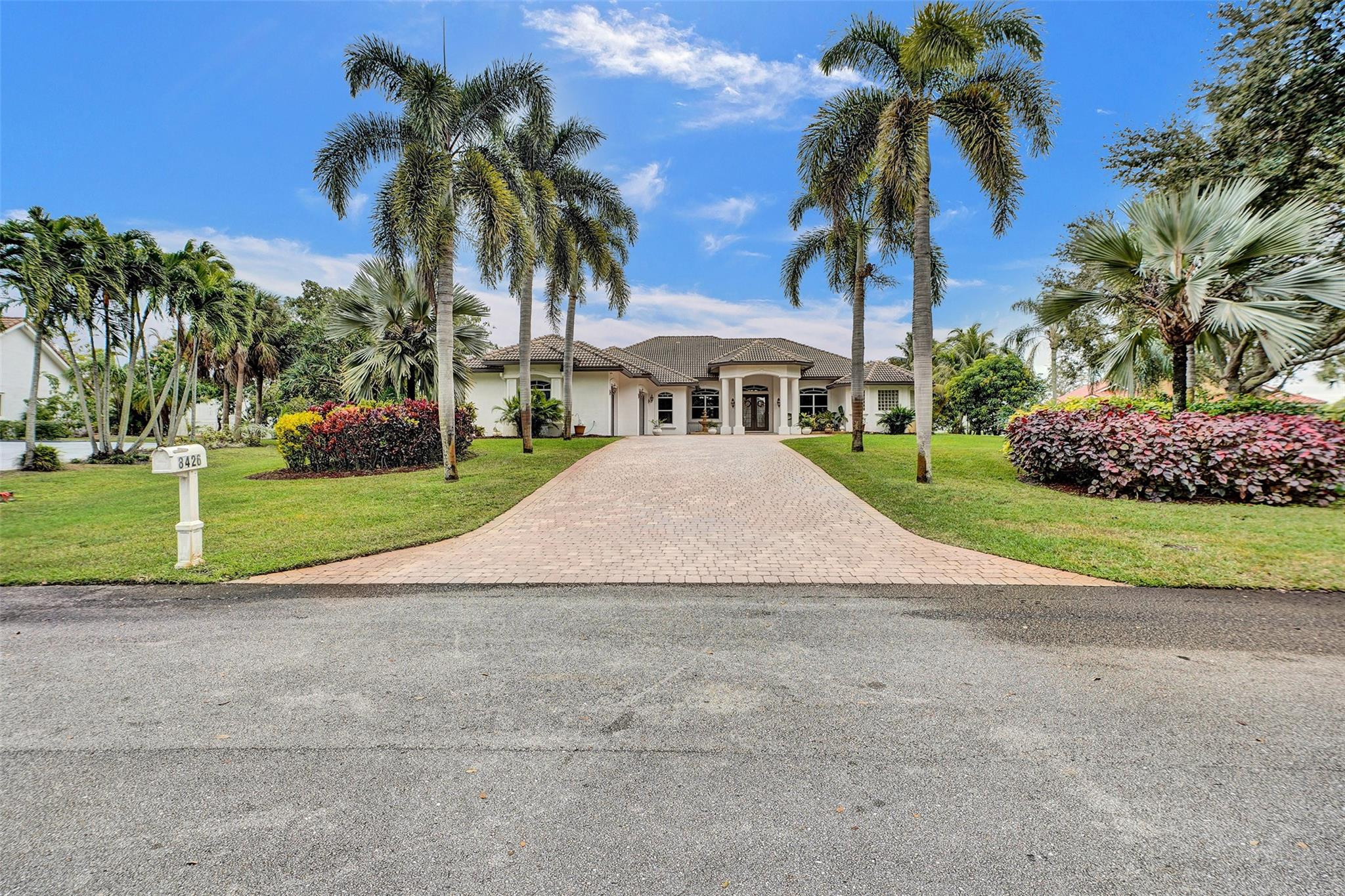 8426 Sawpine Rd