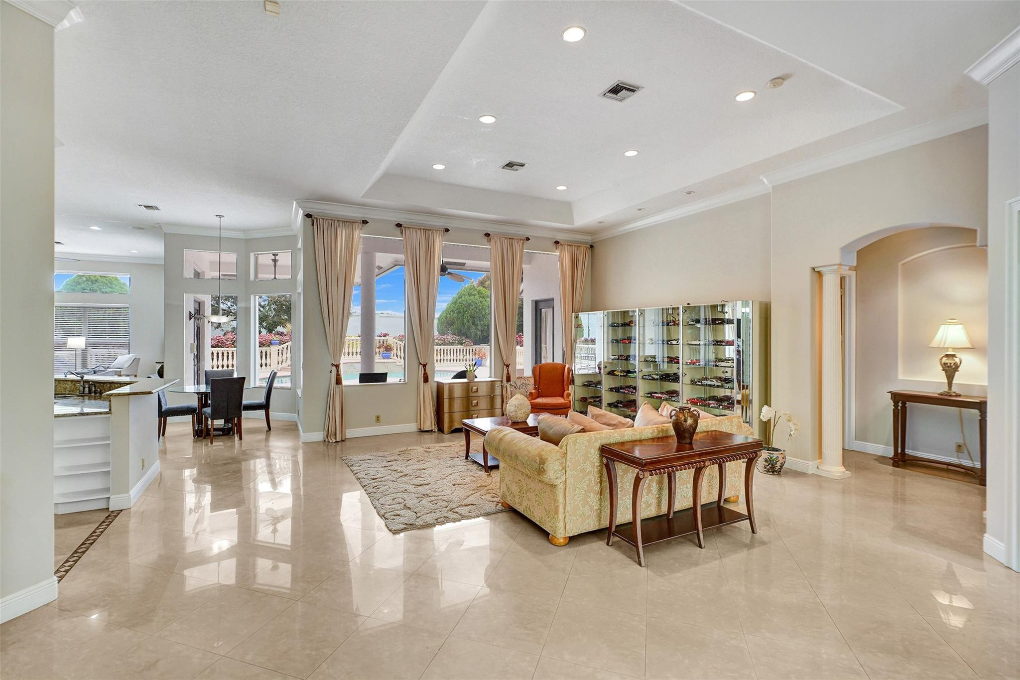 8426 Sawpine Rd