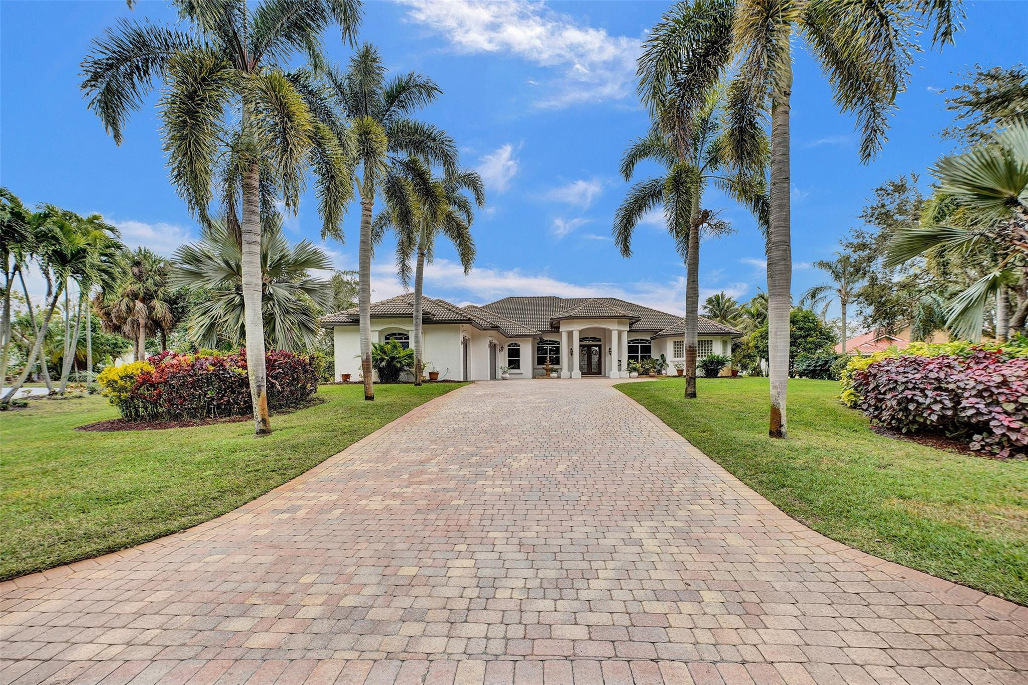 8426 Sawpine Rd