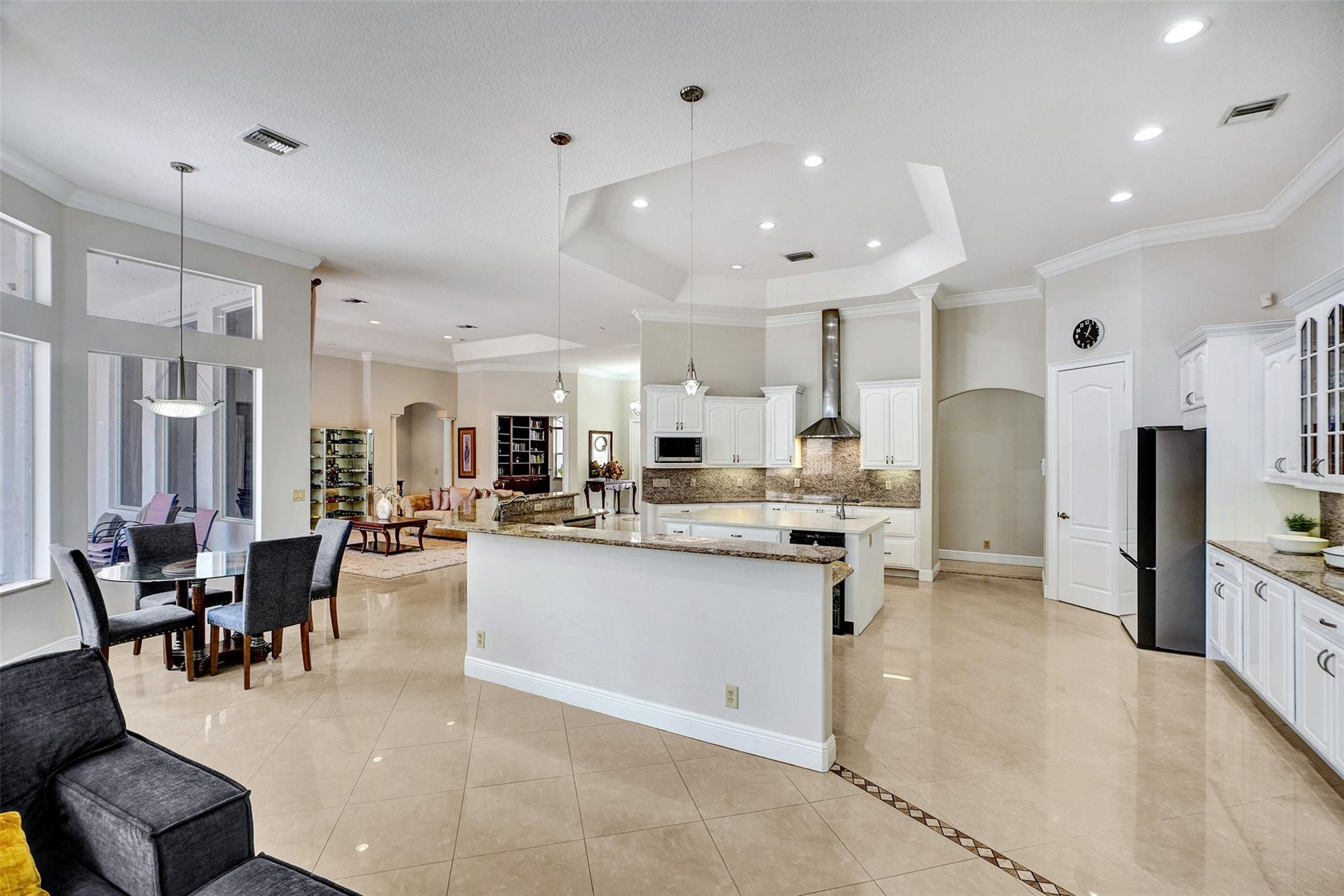 8426 Sawpine Rd