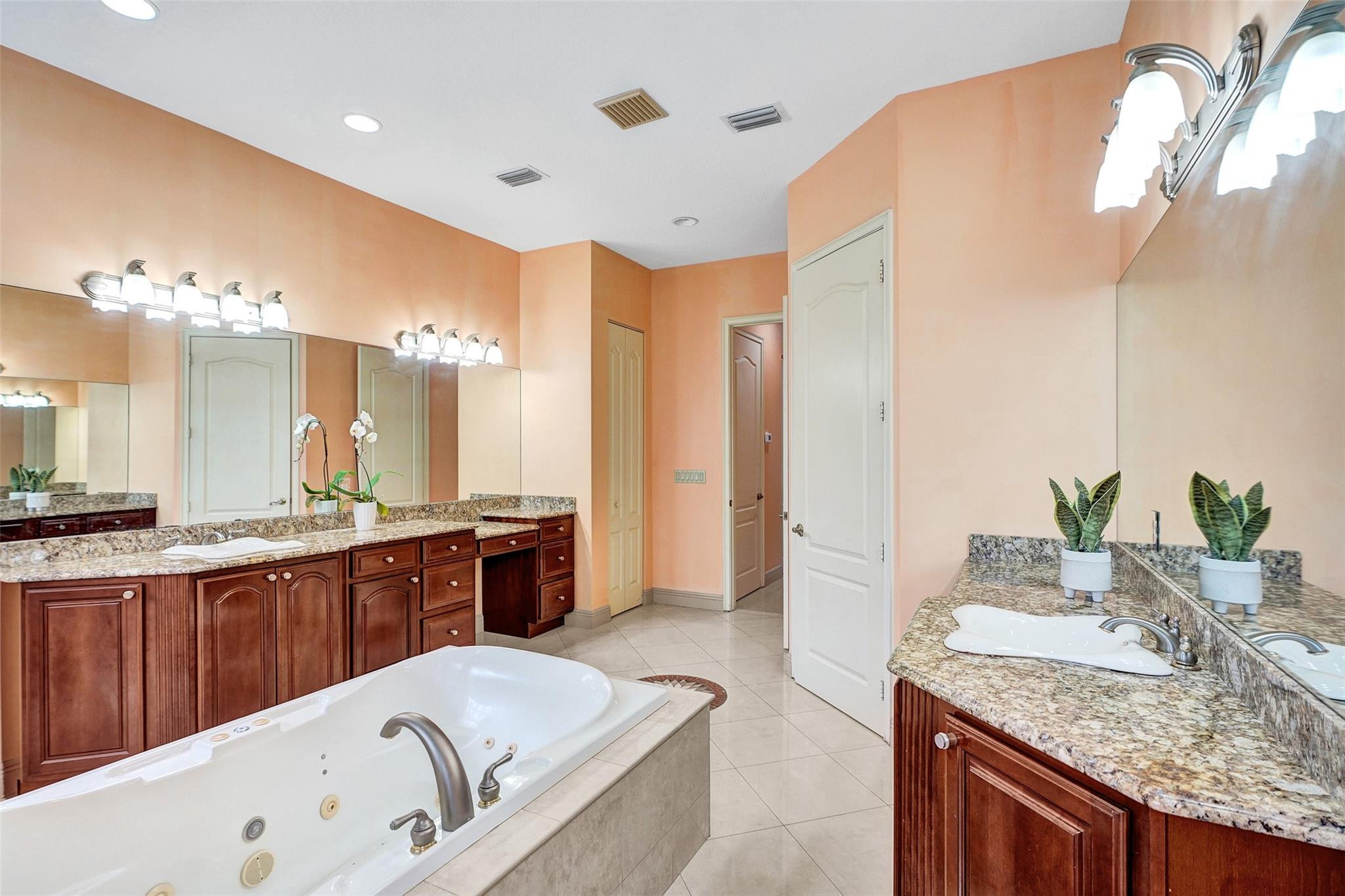 8426 Sawpine Rd