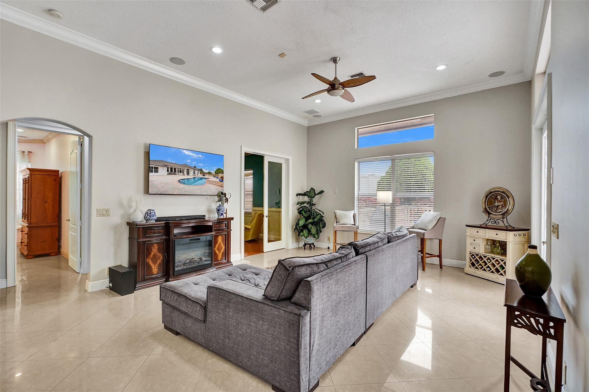 8426 Sawpine Rd