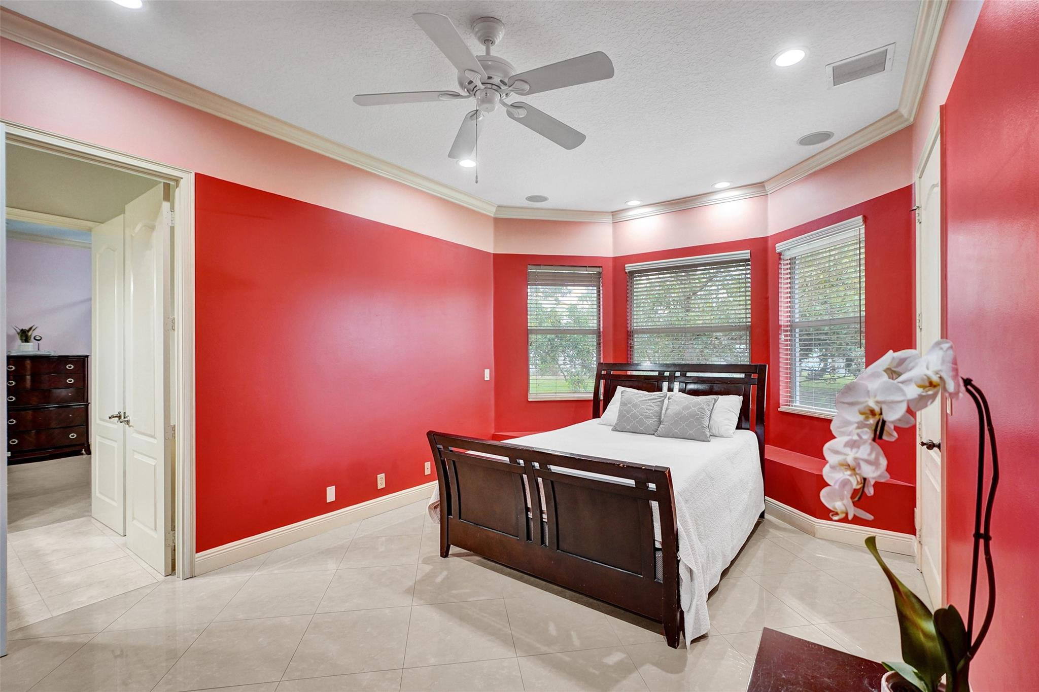 8426 Sawpine Rd