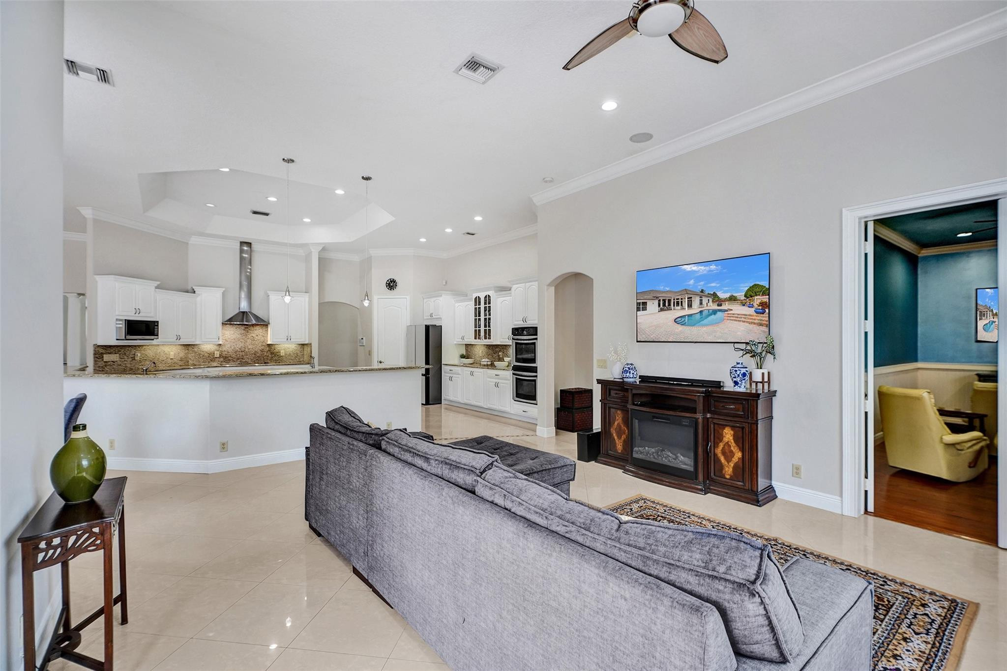 8426 Sawpine Rd