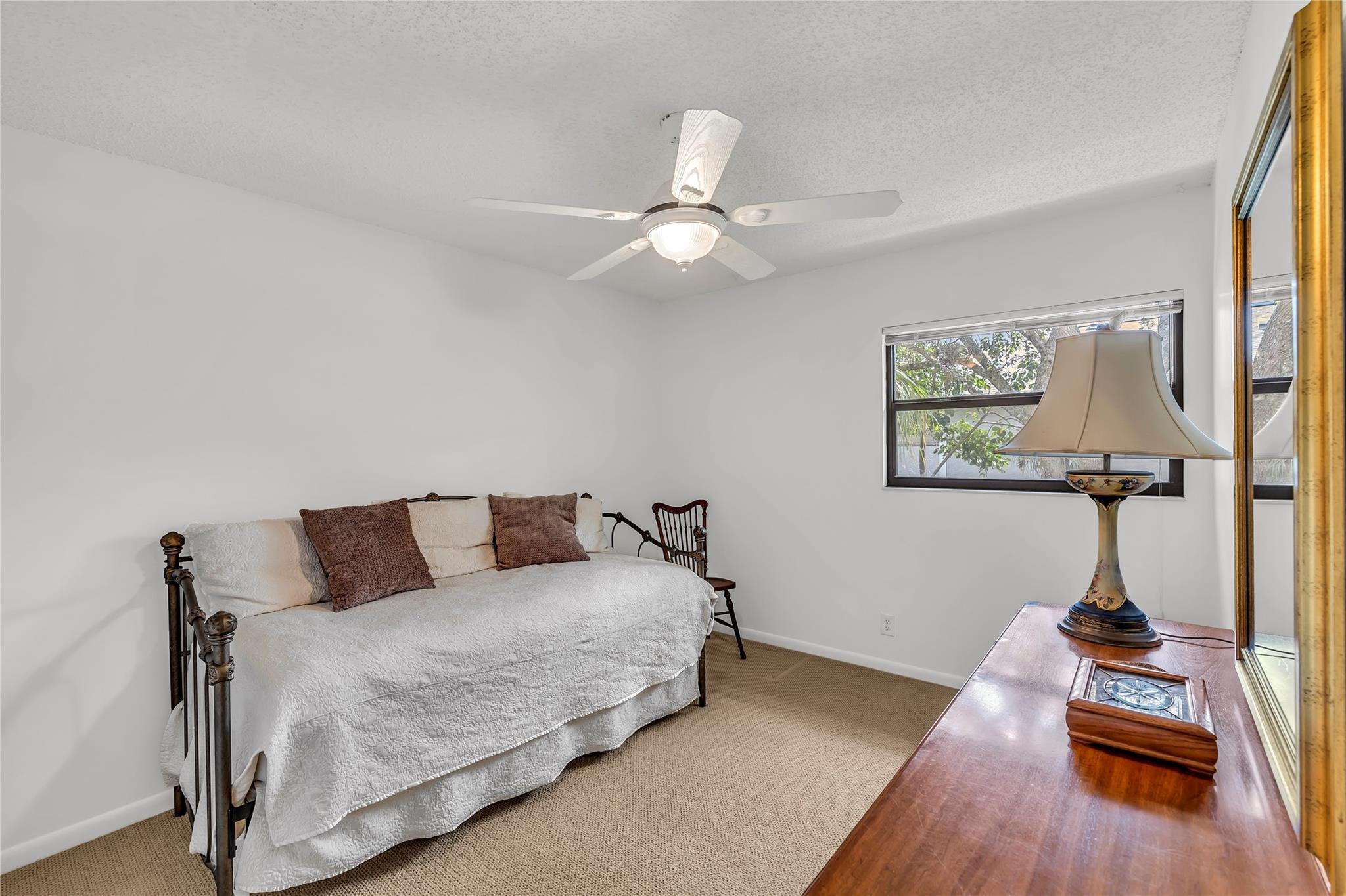 2737 NW 42nd Ave 2737