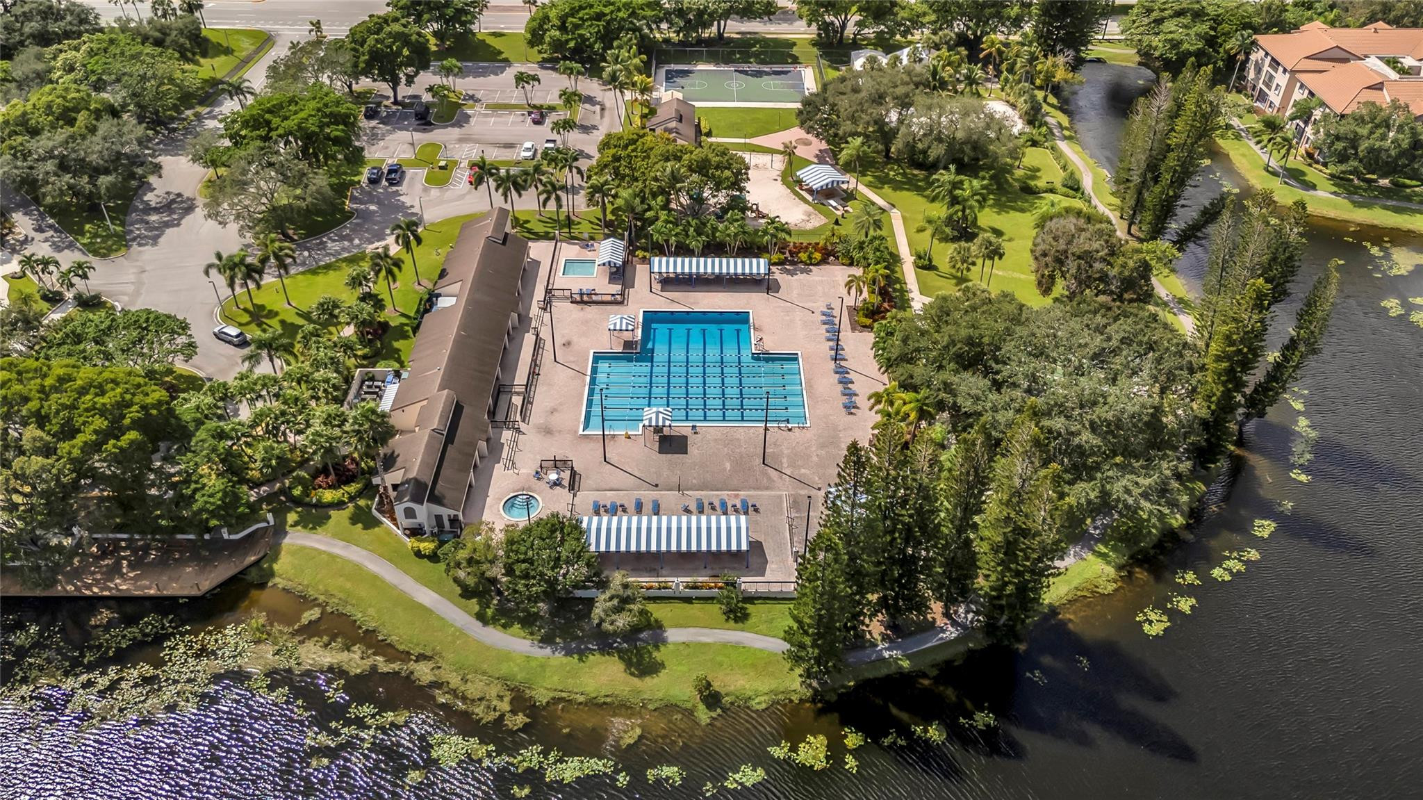 2737 NW 42nd Ave 2737