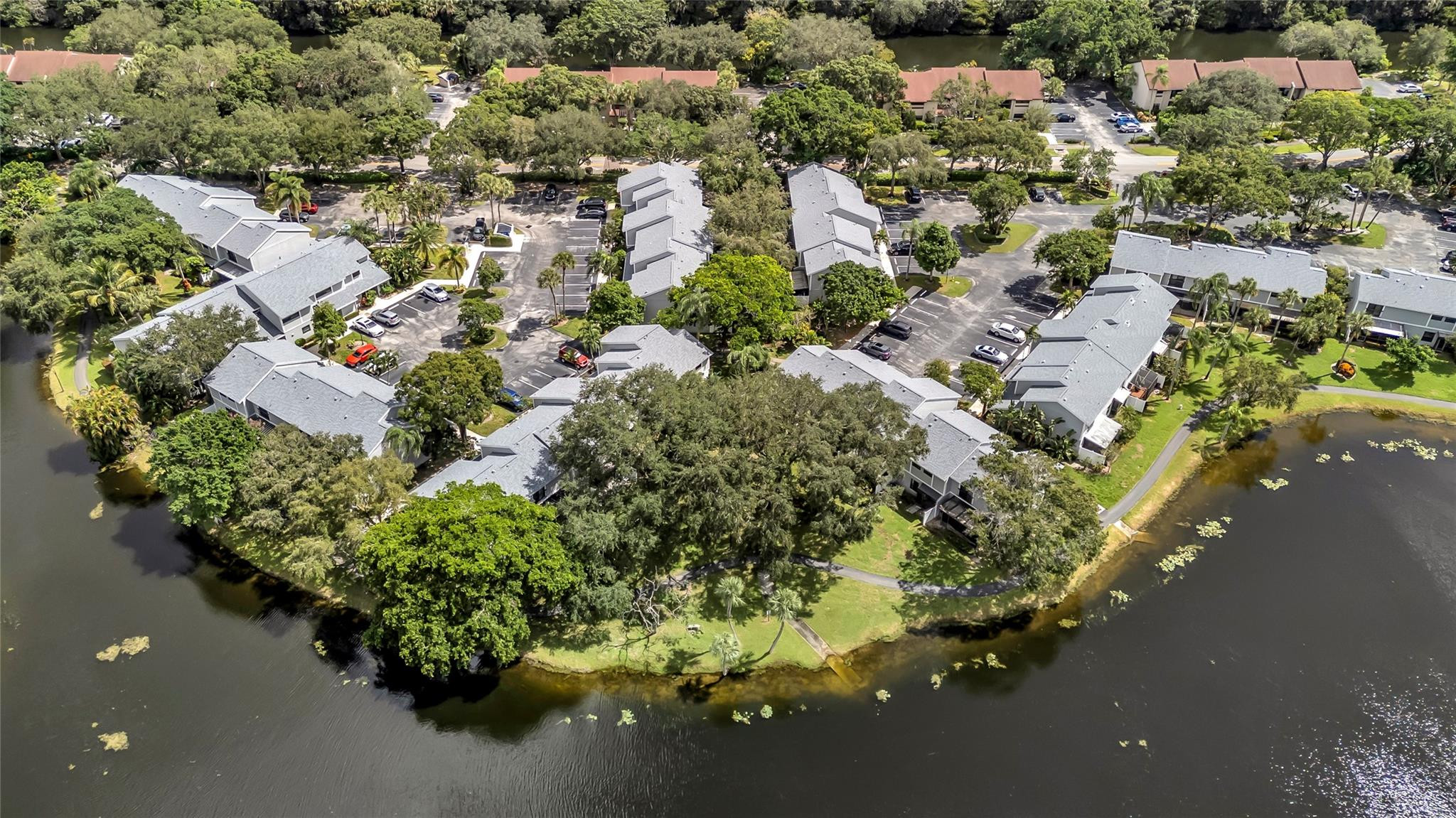 2737 NW 42nd Ave 2737