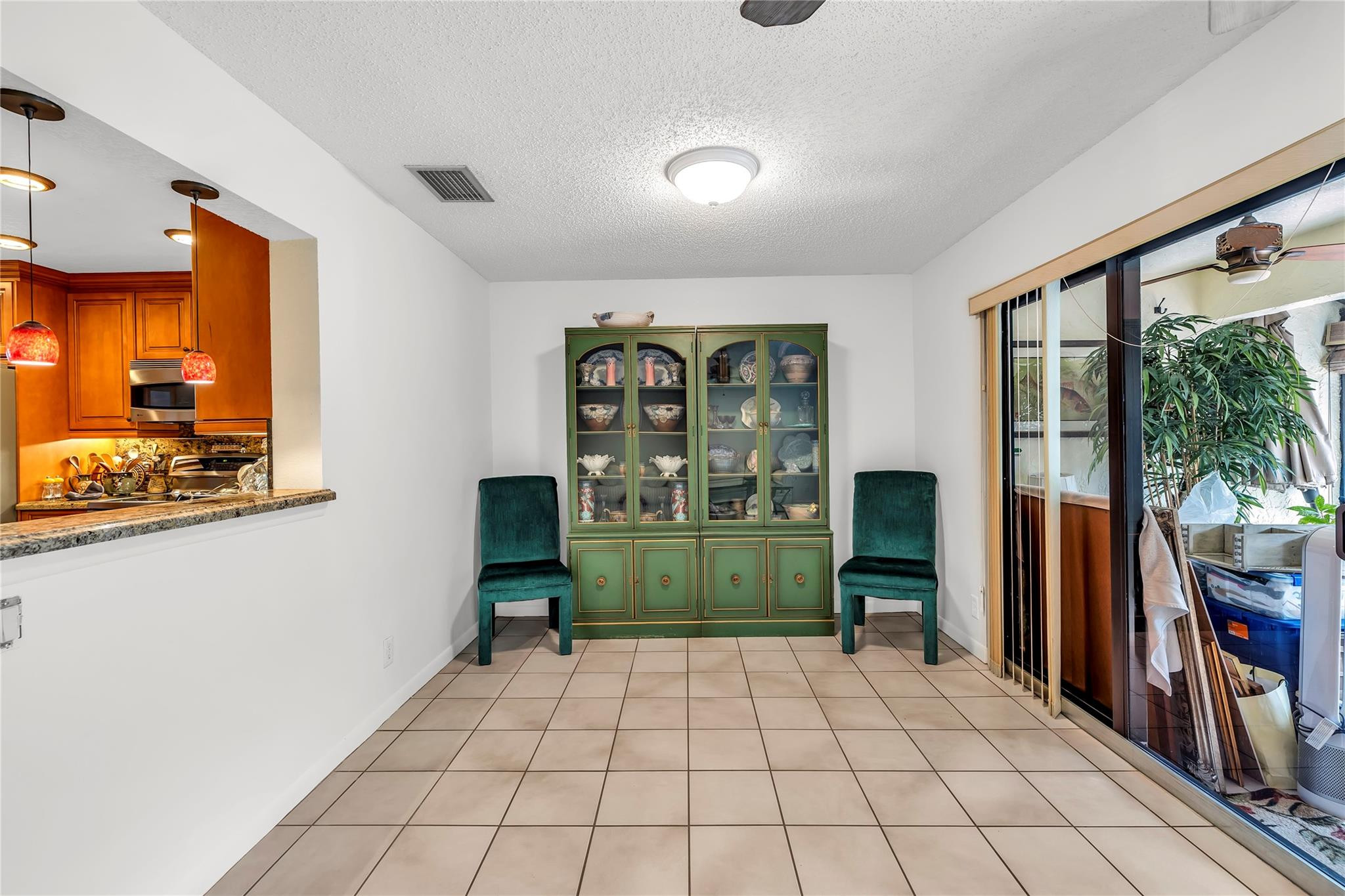 2737 NW 42nd Ave 2737