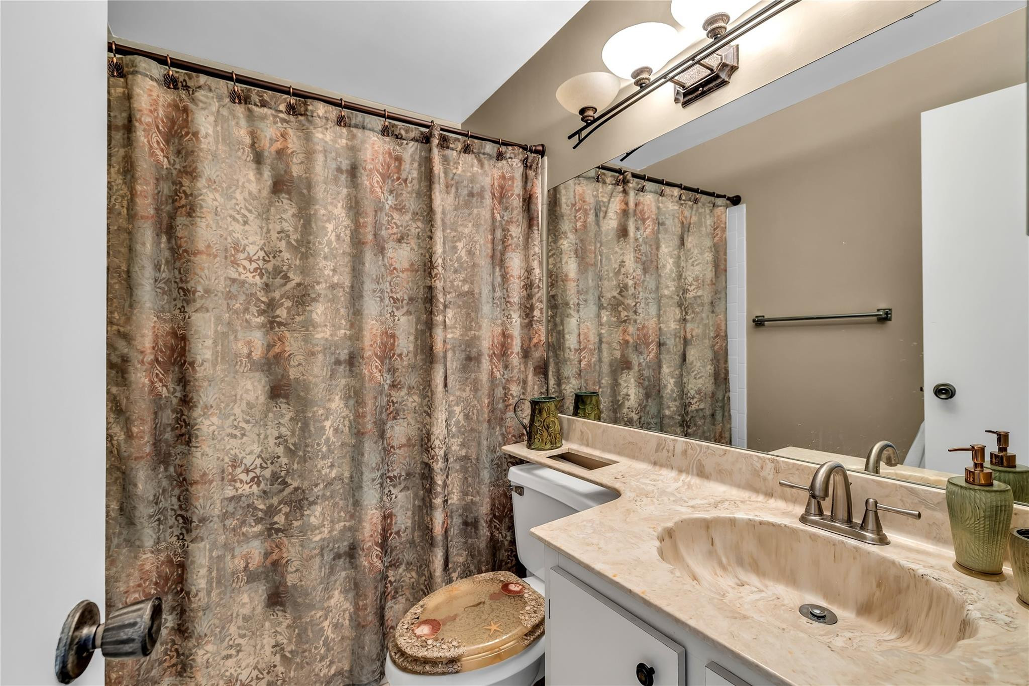 2737 NW 42nd Ave 2737