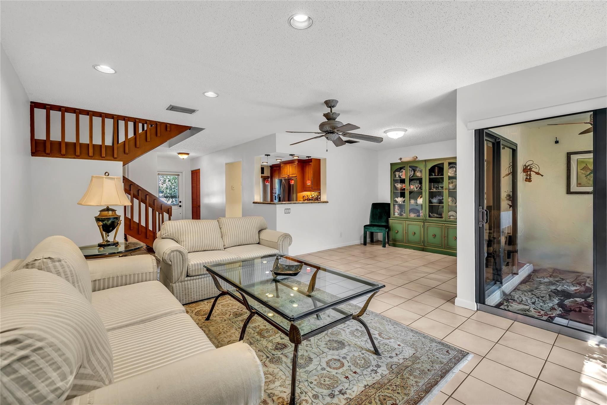 2737 NW 42nd Ave 2737