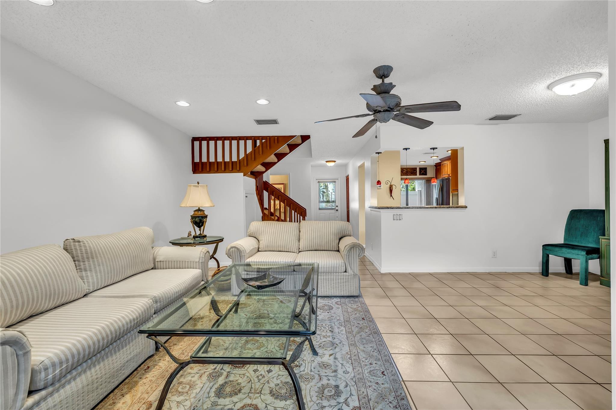 2737 NW 42nd Ave 2737