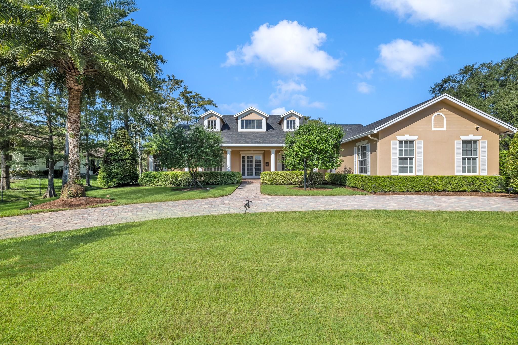 6041 NW 74th Ter