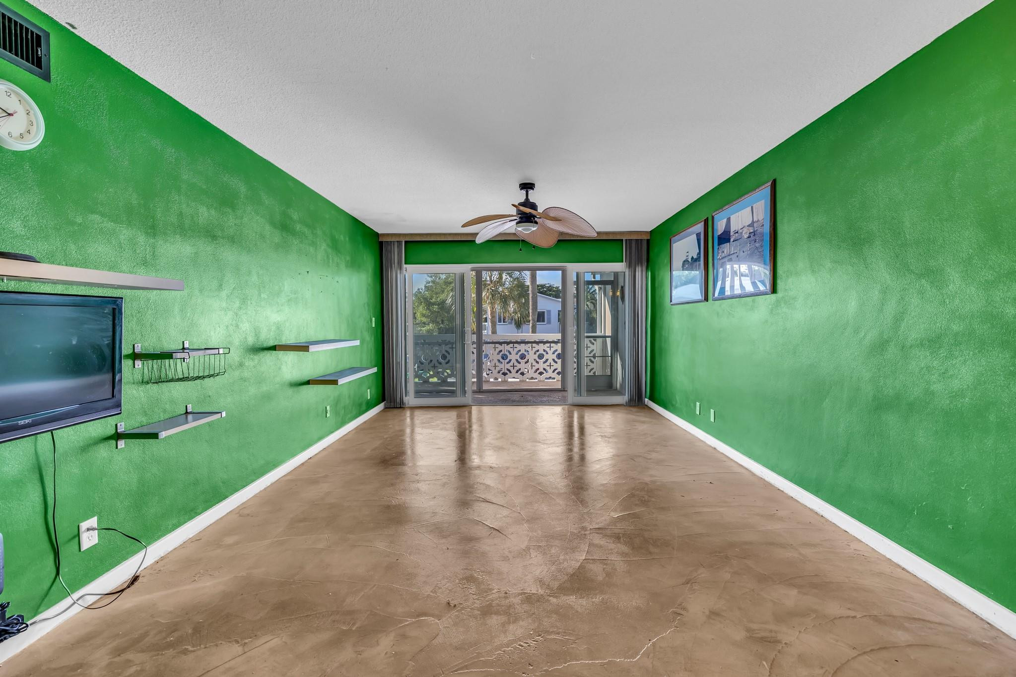 2151 NE 42nd Ct 204