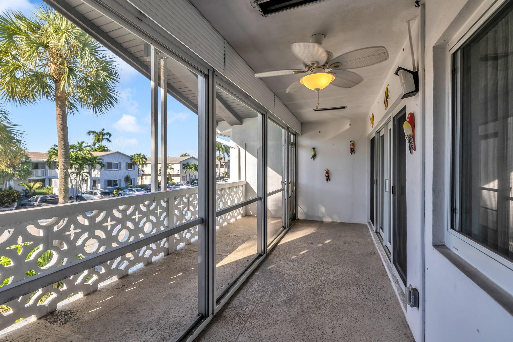 2151 NE 42nd Ct 204