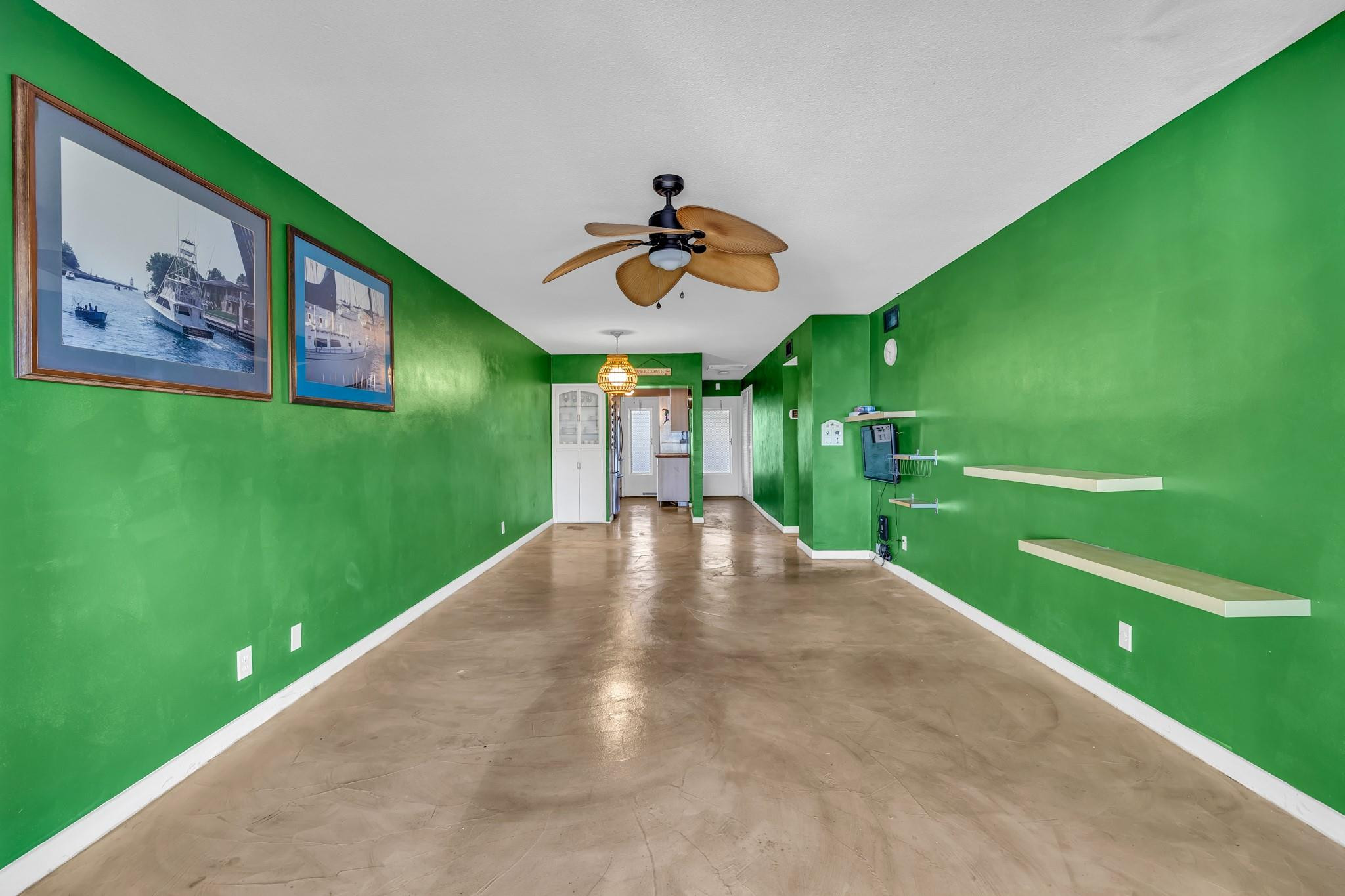 2151 NE 42nd Ct 204