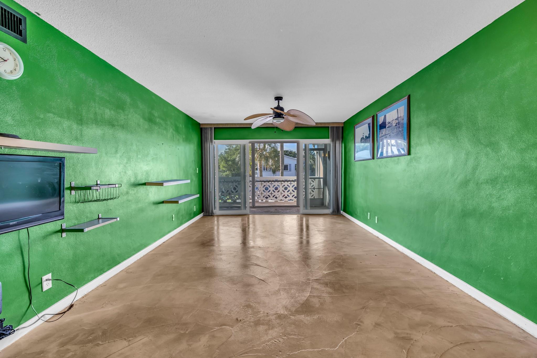 2151 NE 42nd Ct 204