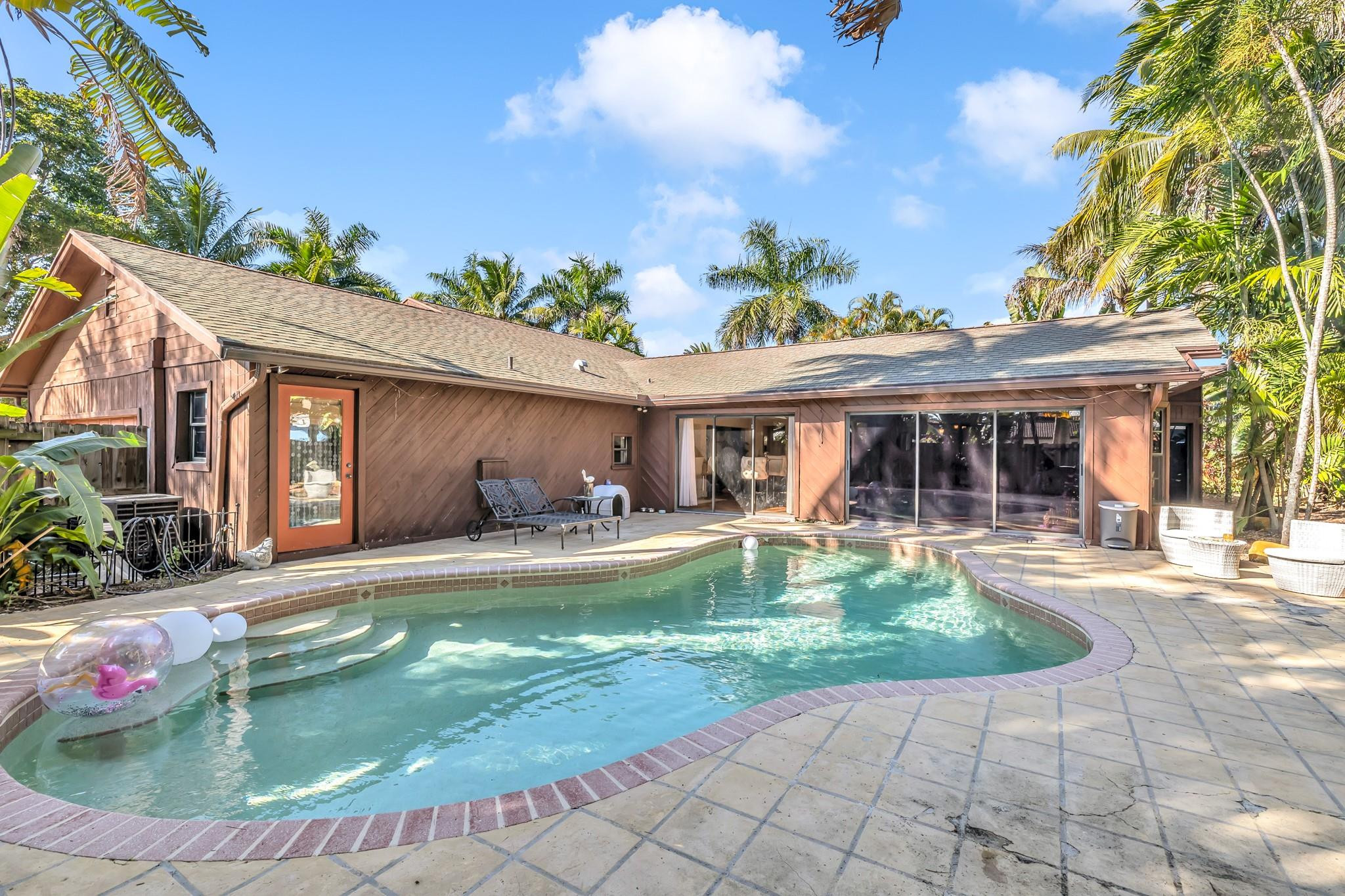 980 SW 70th Ave