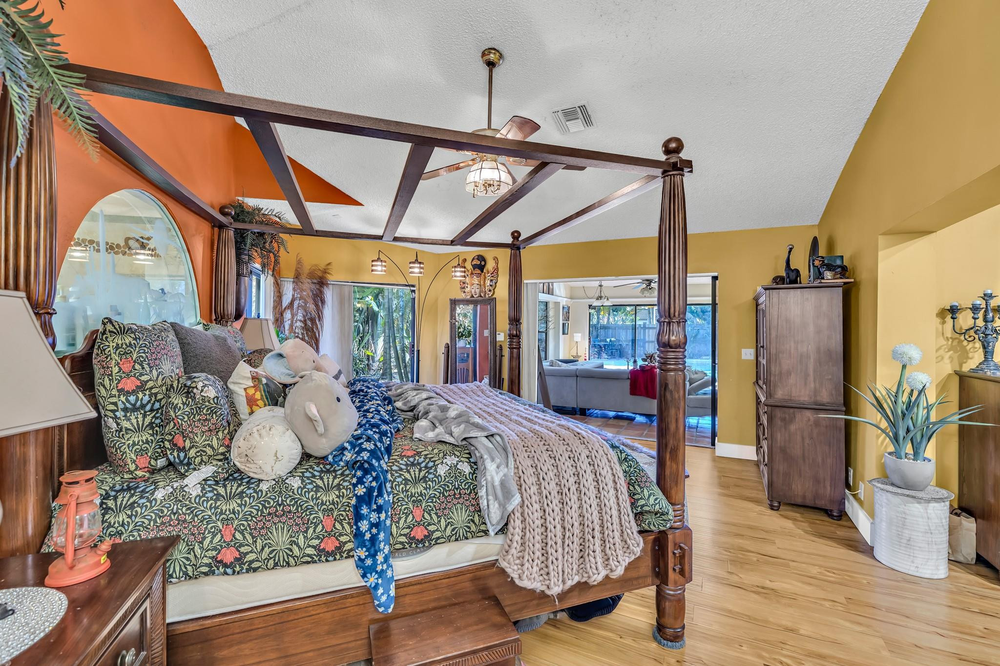 980 SW 70th Ave