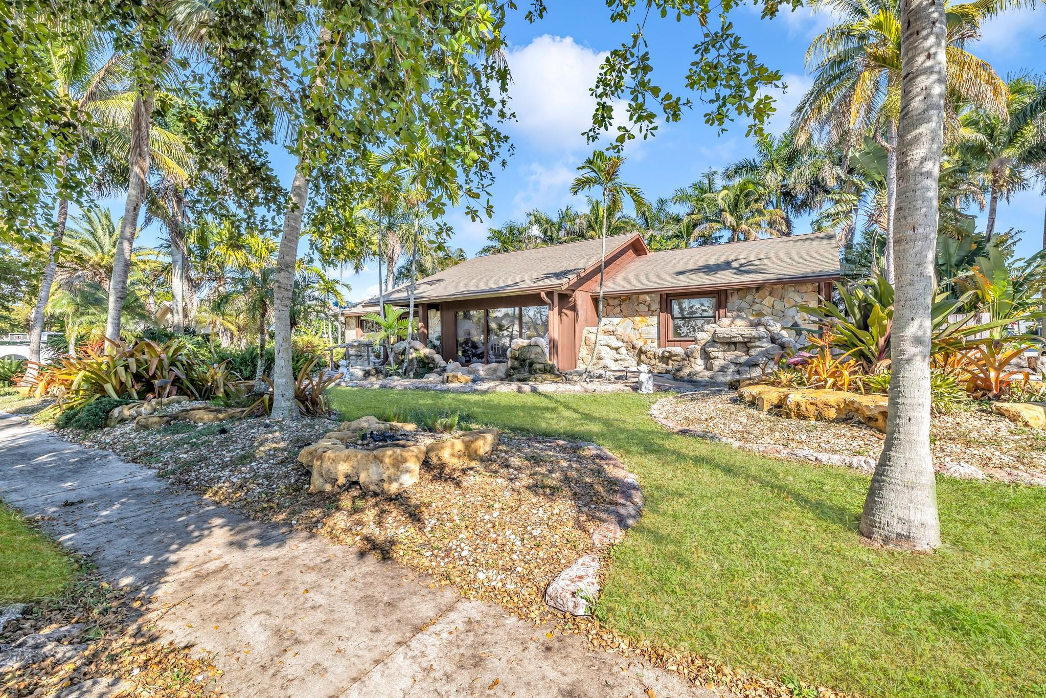 980 SW 70th Ave