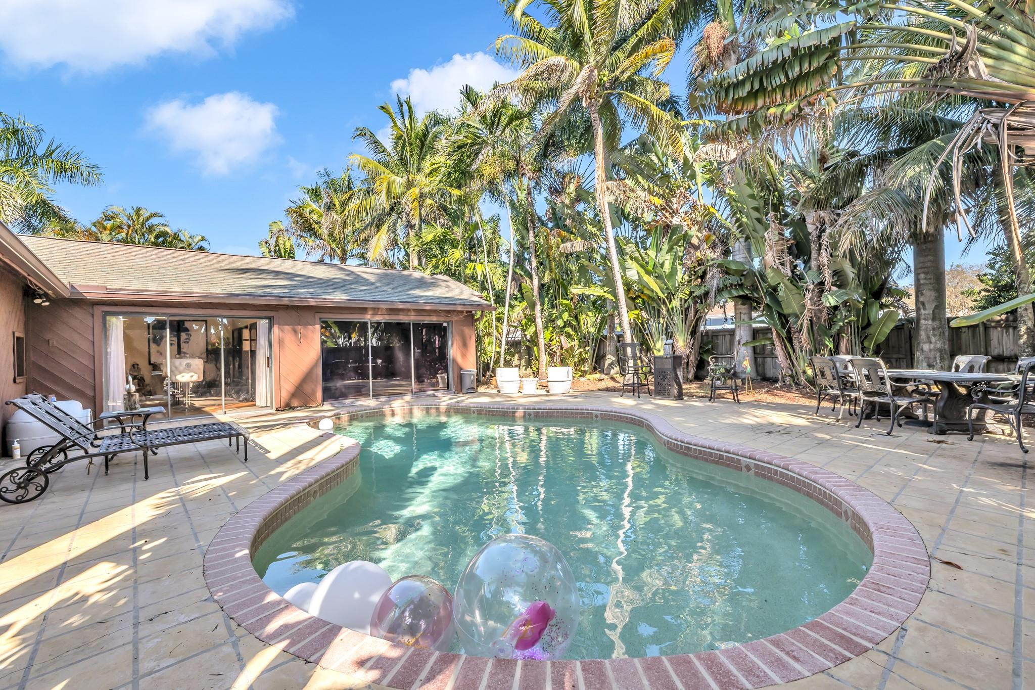 980 SW 70th Ave