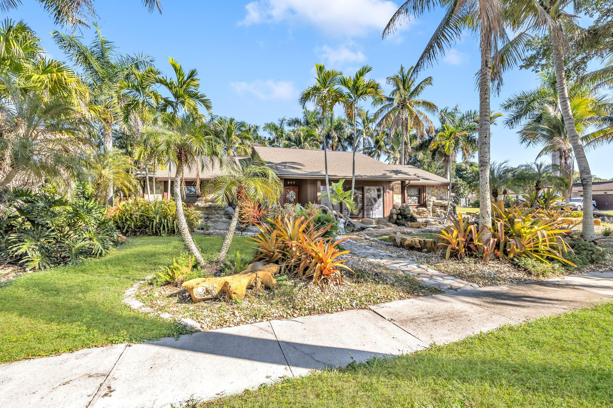 980 SW 70th Ave