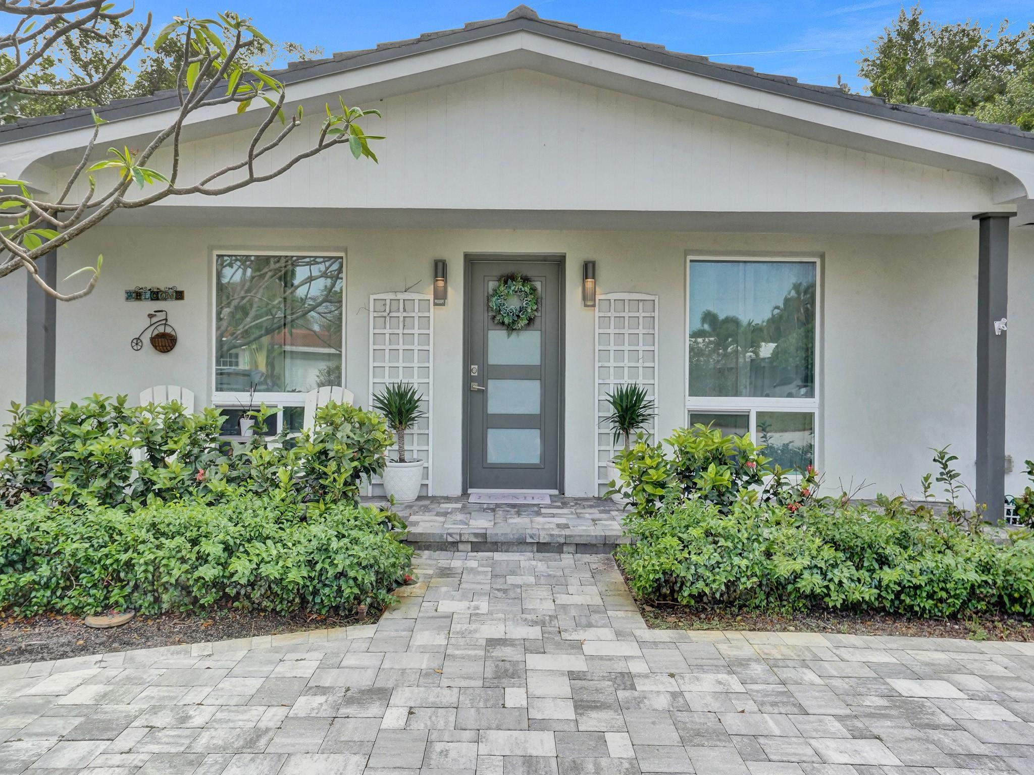 801 SE 9th Ave