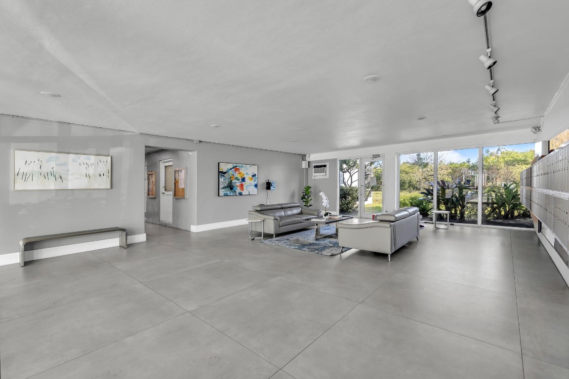 5500 NW 2nd Avenue 425, Boca Raton Unit: 425