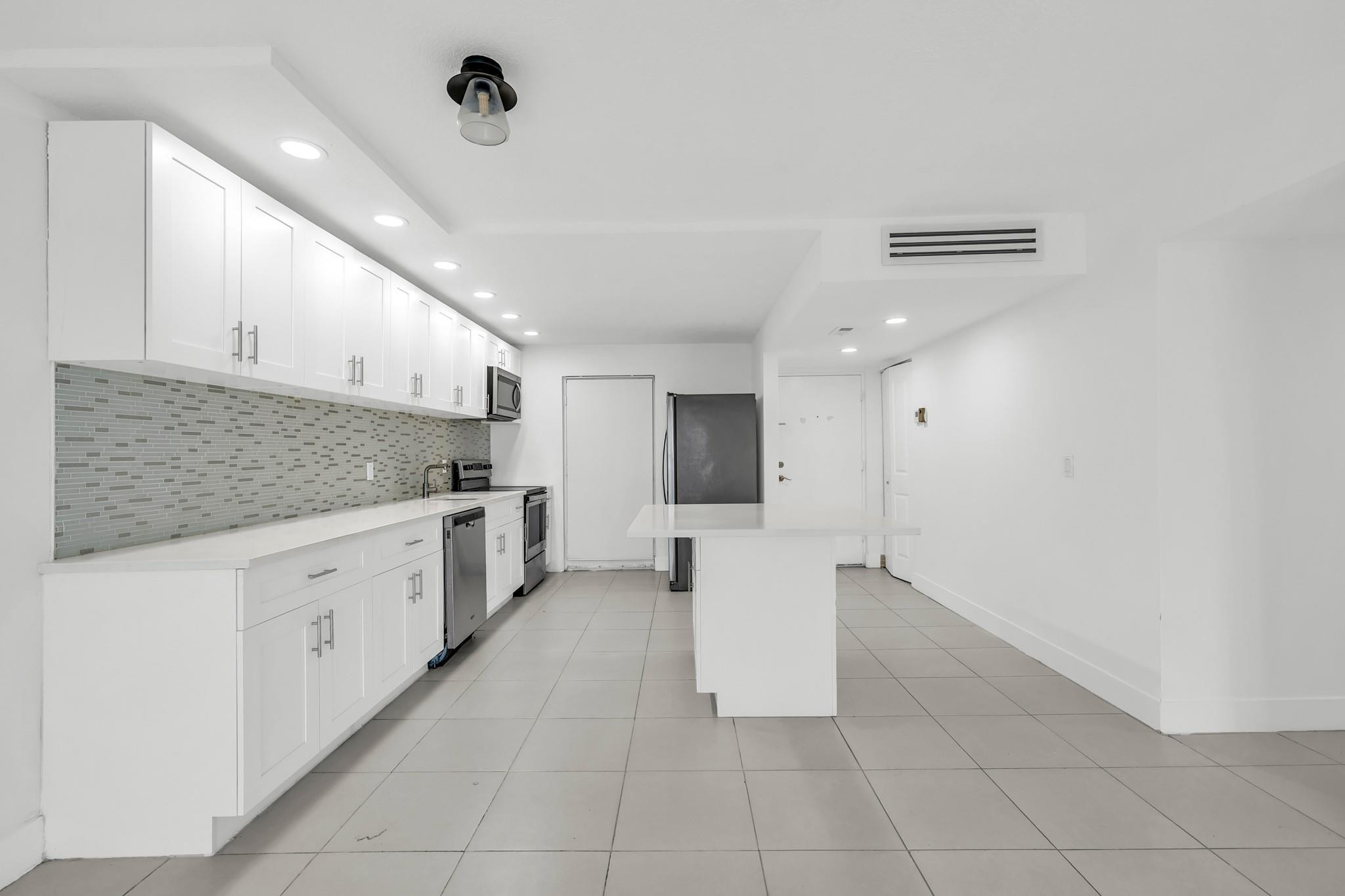 5500 NW 2nd Avenue 425, Boca Raton Unit: 425