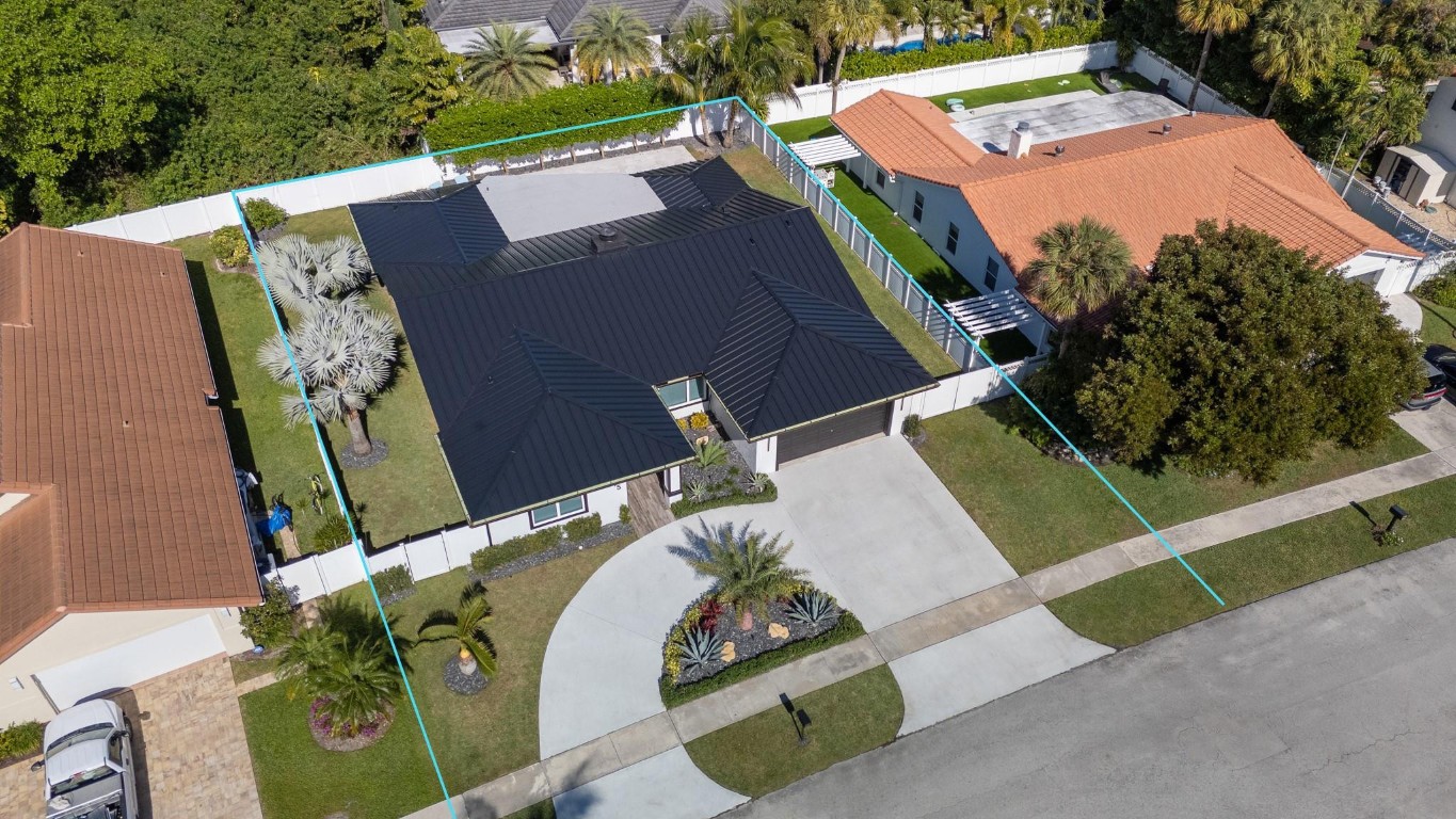 795 Camino Lakes Circle