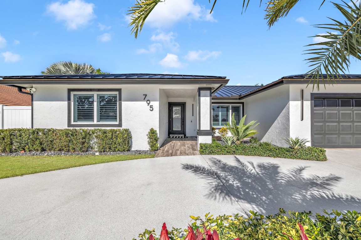 795 Camino Lakes Circle