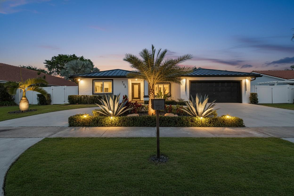 795 Camino Lakes Circle