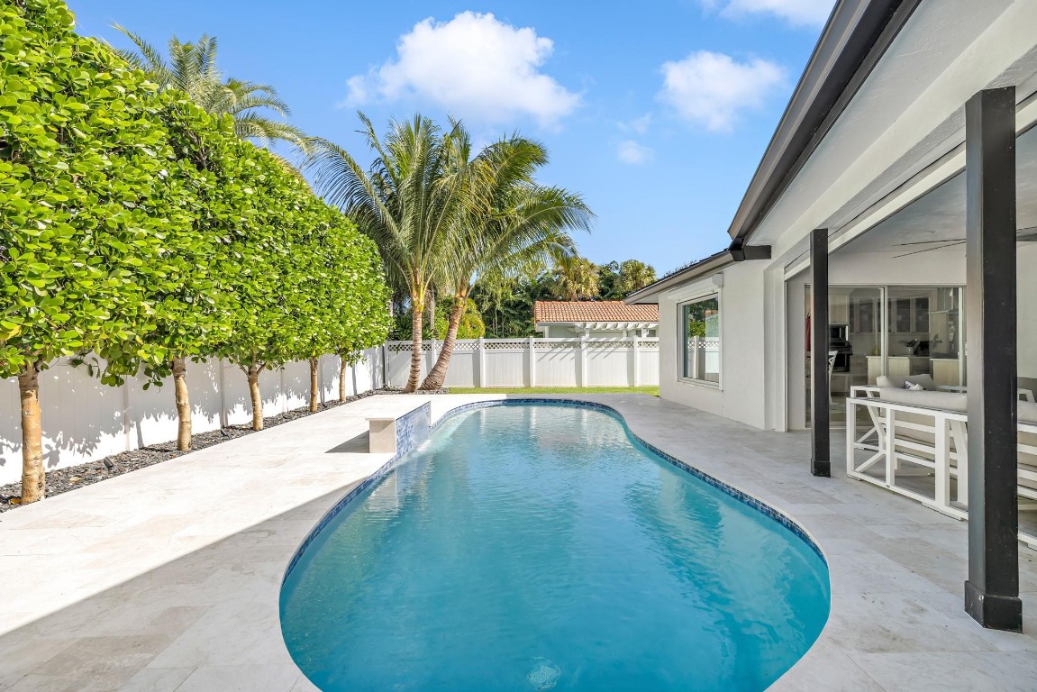 795 Camino Lakes Circle