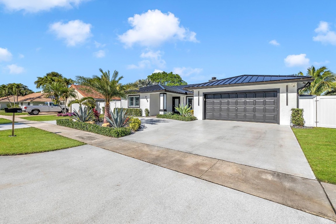 795 Camino Lakes Circle