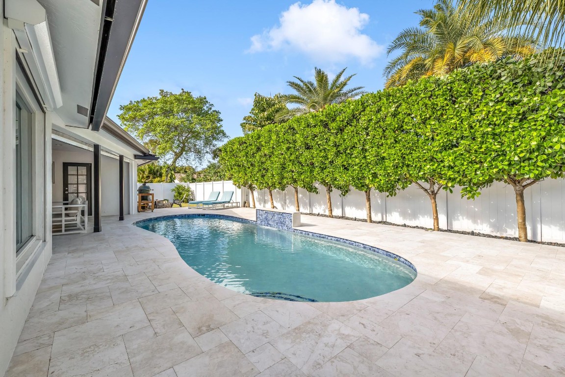 795 Camino Lakes Circle