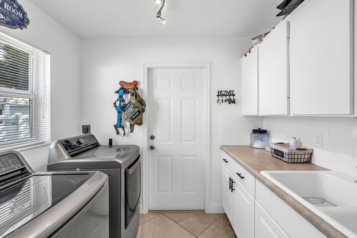 795 Camino Lakes Circle