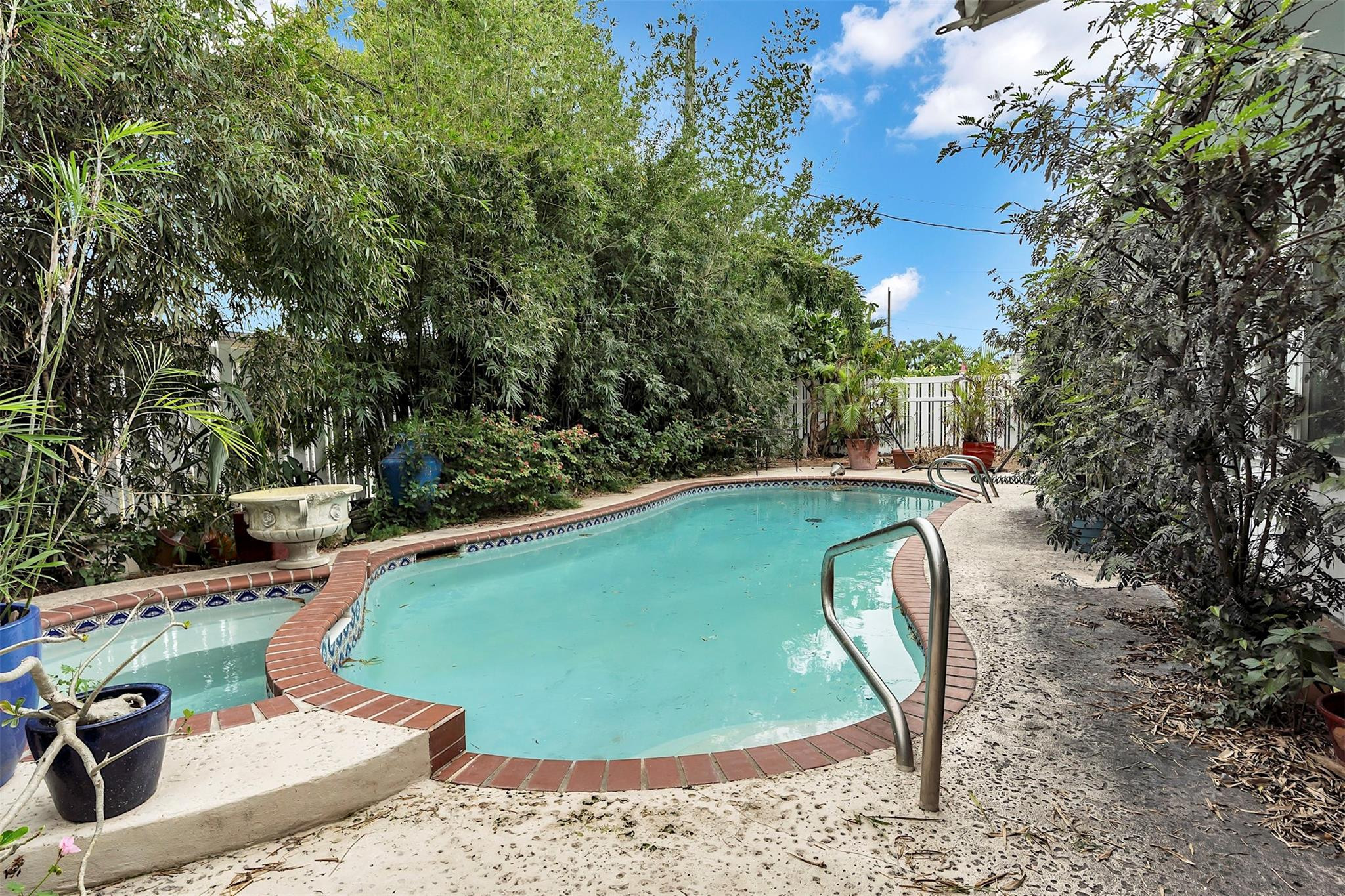2162 NE 65th Street