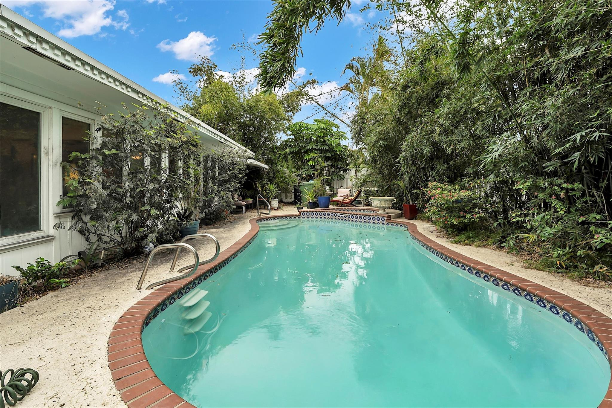 2162 NE 65th Street