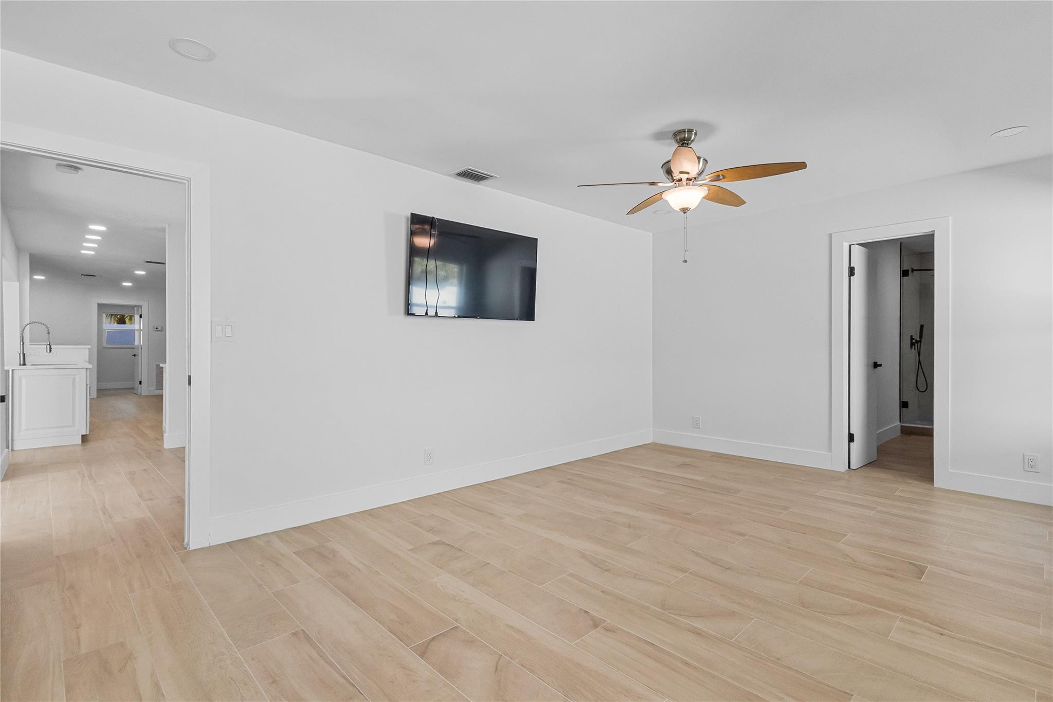 2830 NE 46th Street
