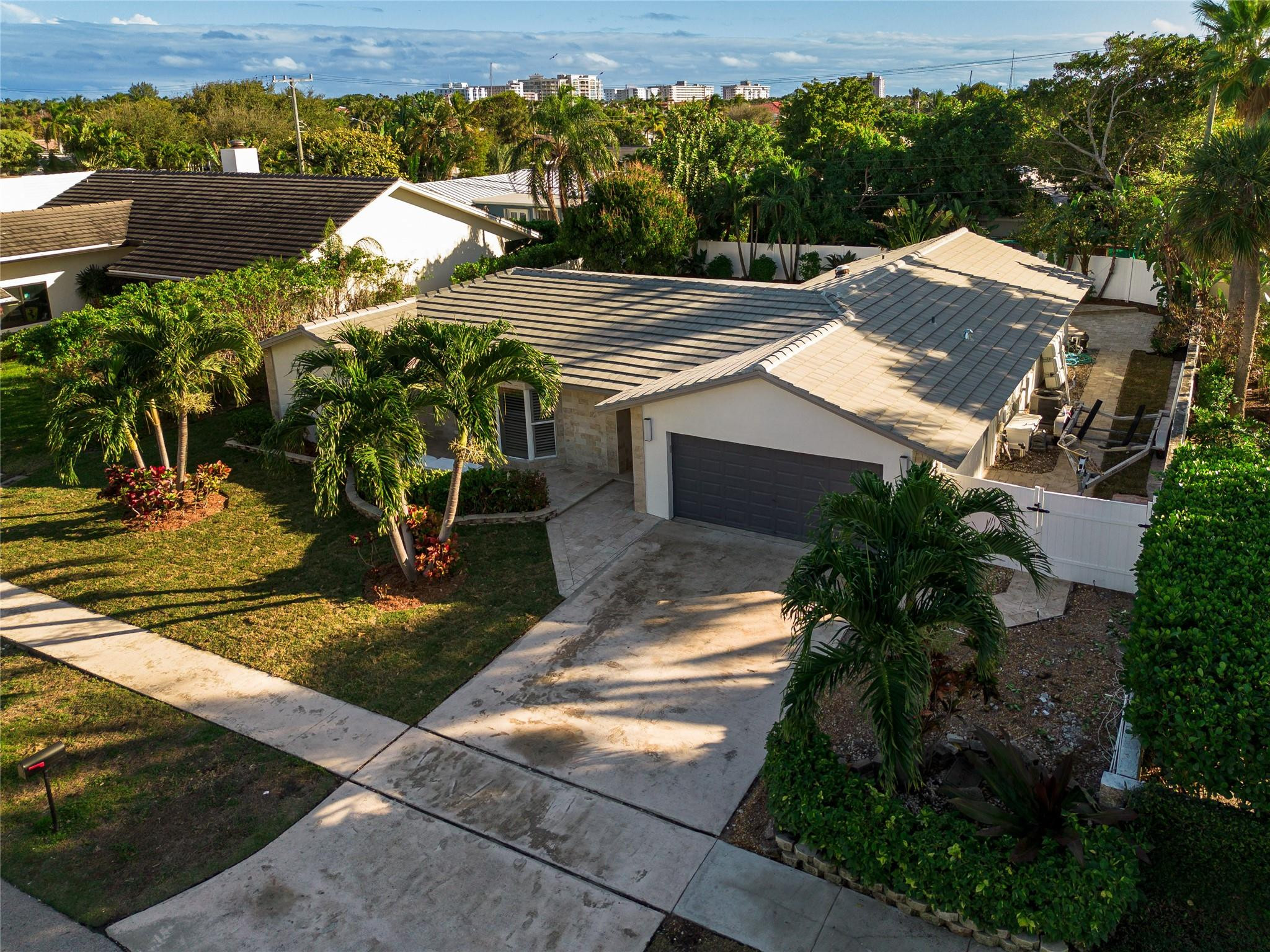 2830 NE 46th Street