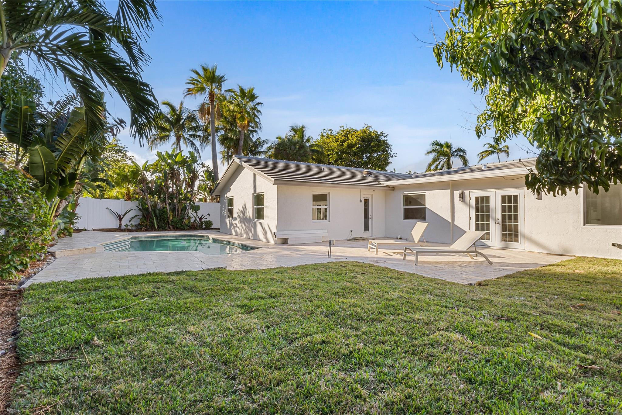 2830 NE 46th Street