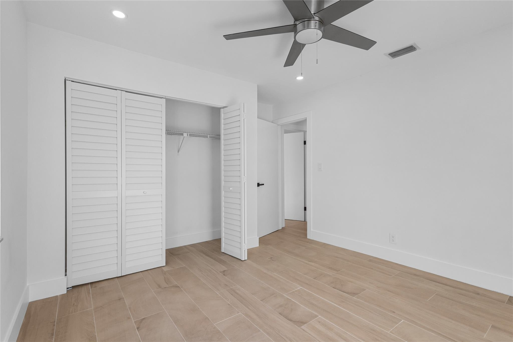 2830 NE 46th Street