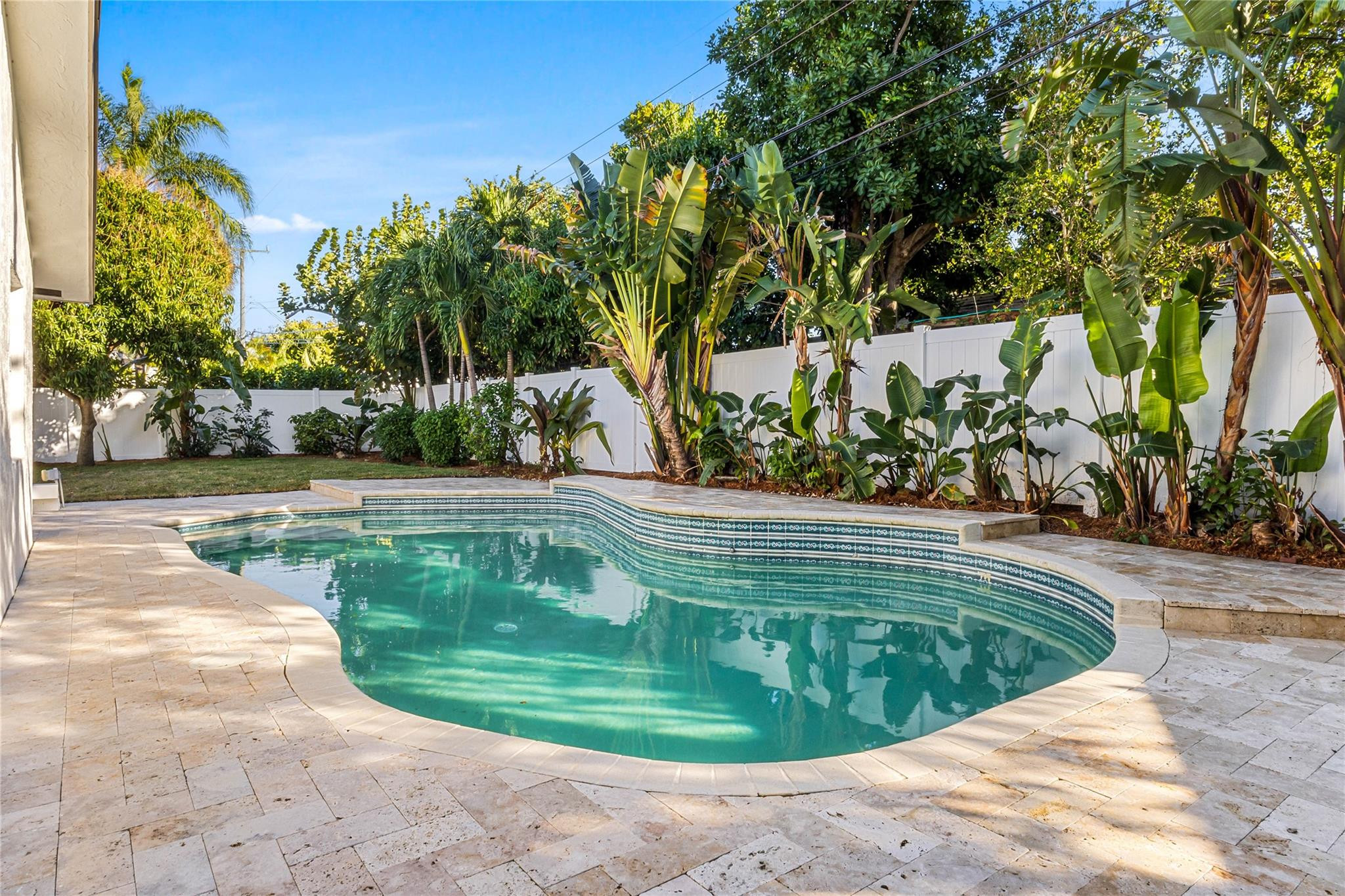 2830 NE 46th Street