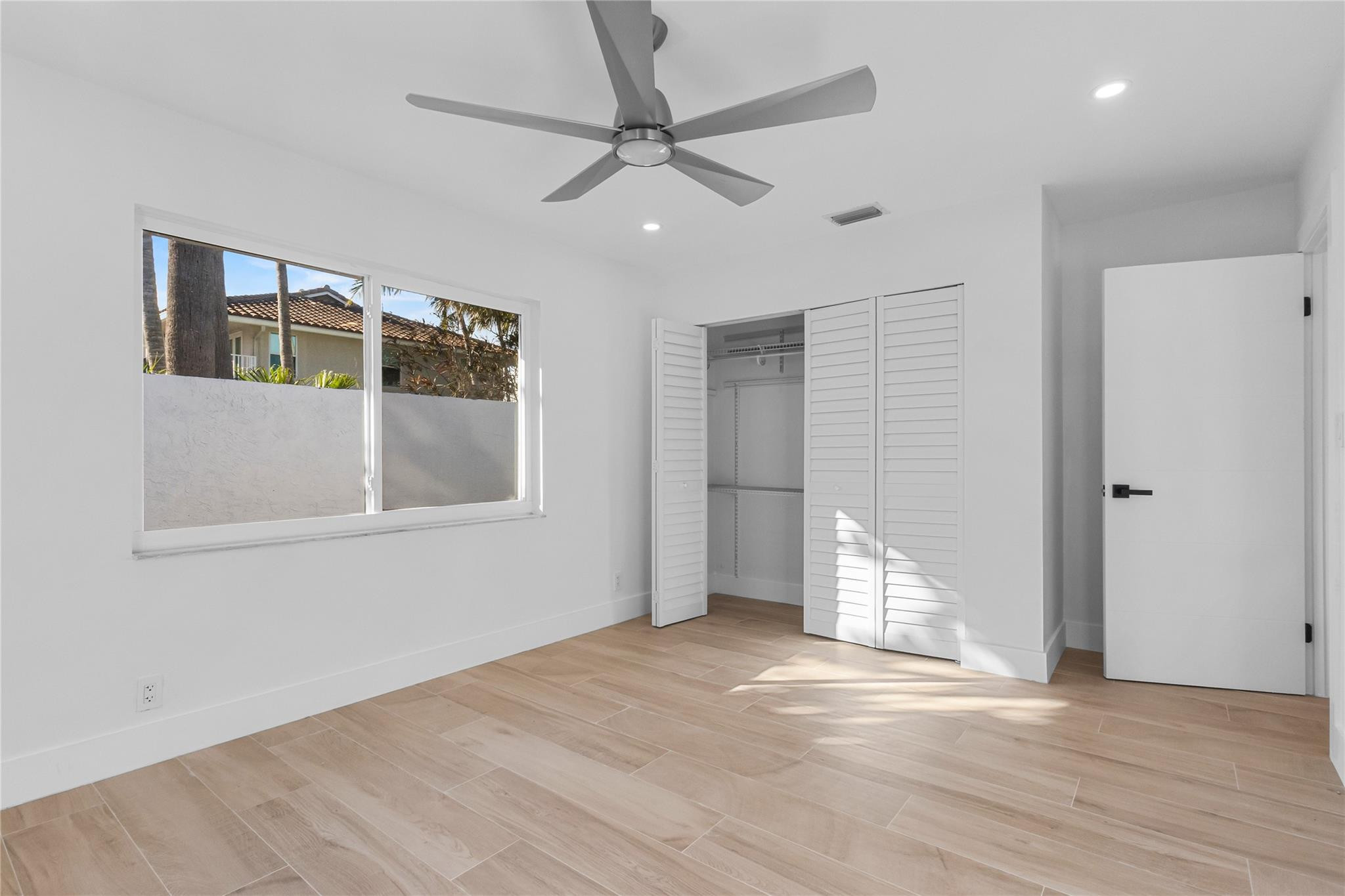 2830 NE 46th Street