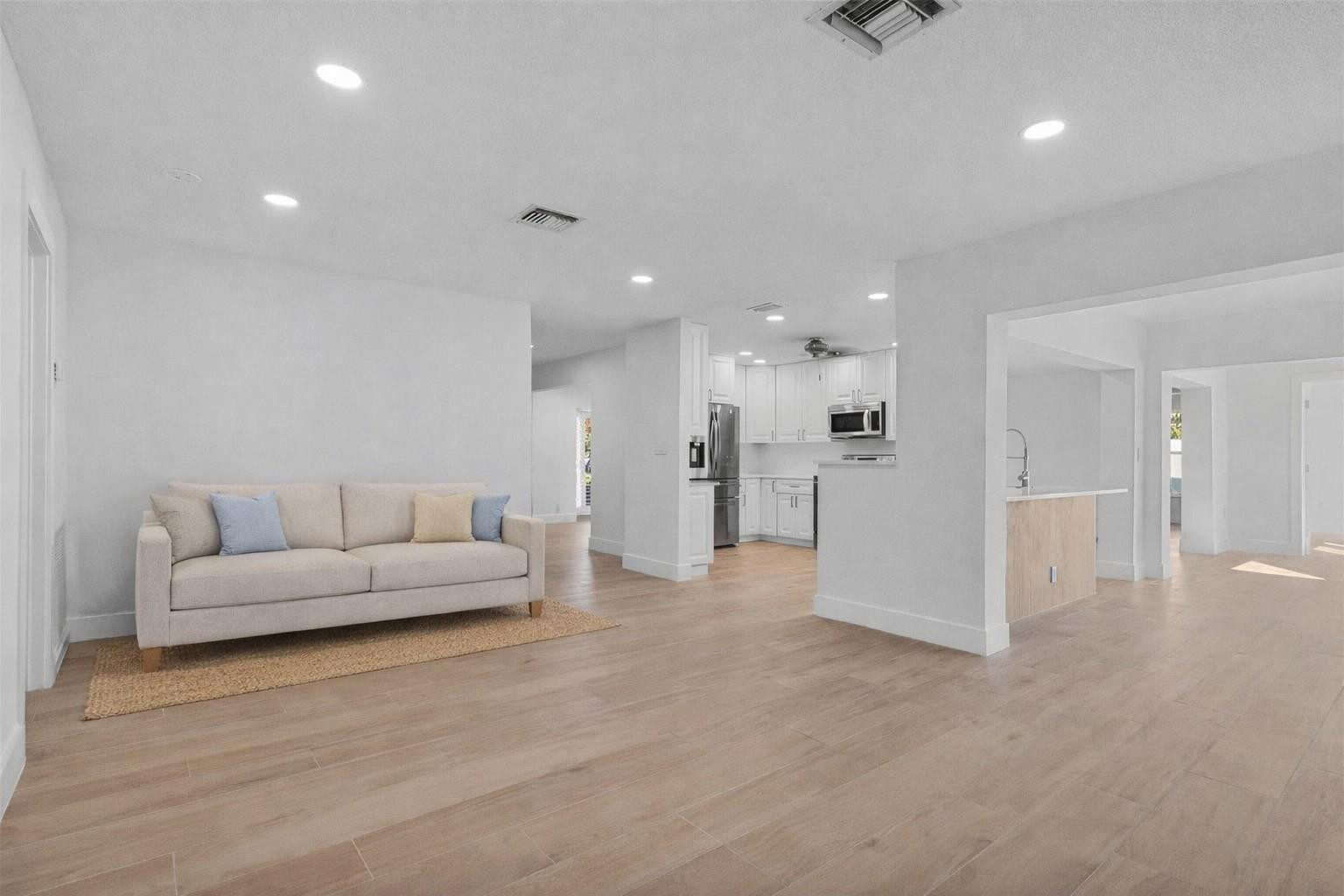 2830 NE 46th Street