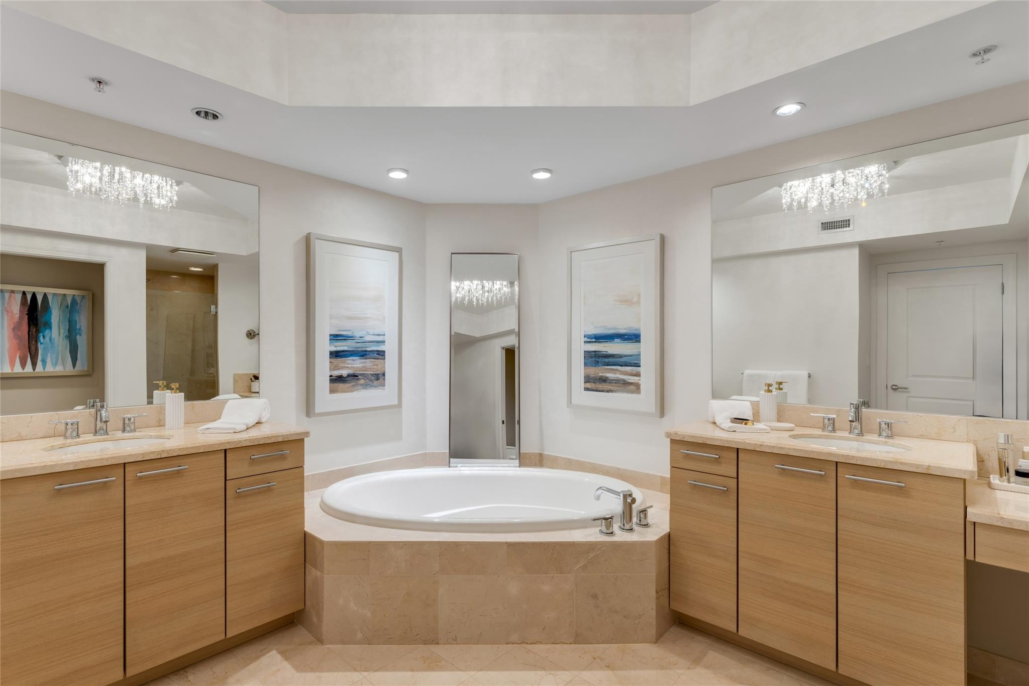 1 N Ocean Boulevard 1603