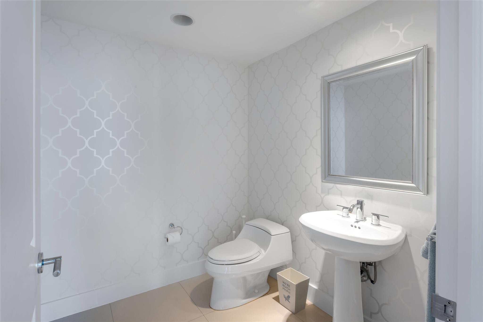 1 N Ocean Boulevard 1603