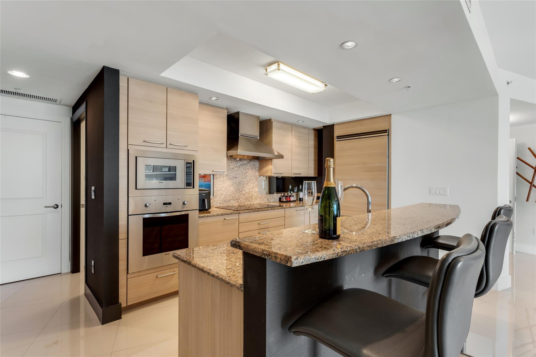 1 N Ocean Boulevard 1603